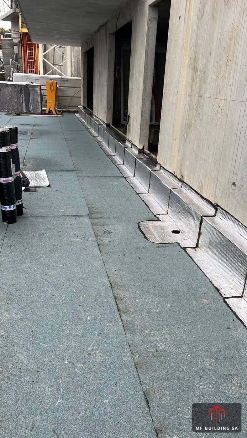 Étanchéité de terrasse réalisée par MF Building SA, membrane bitumineuse